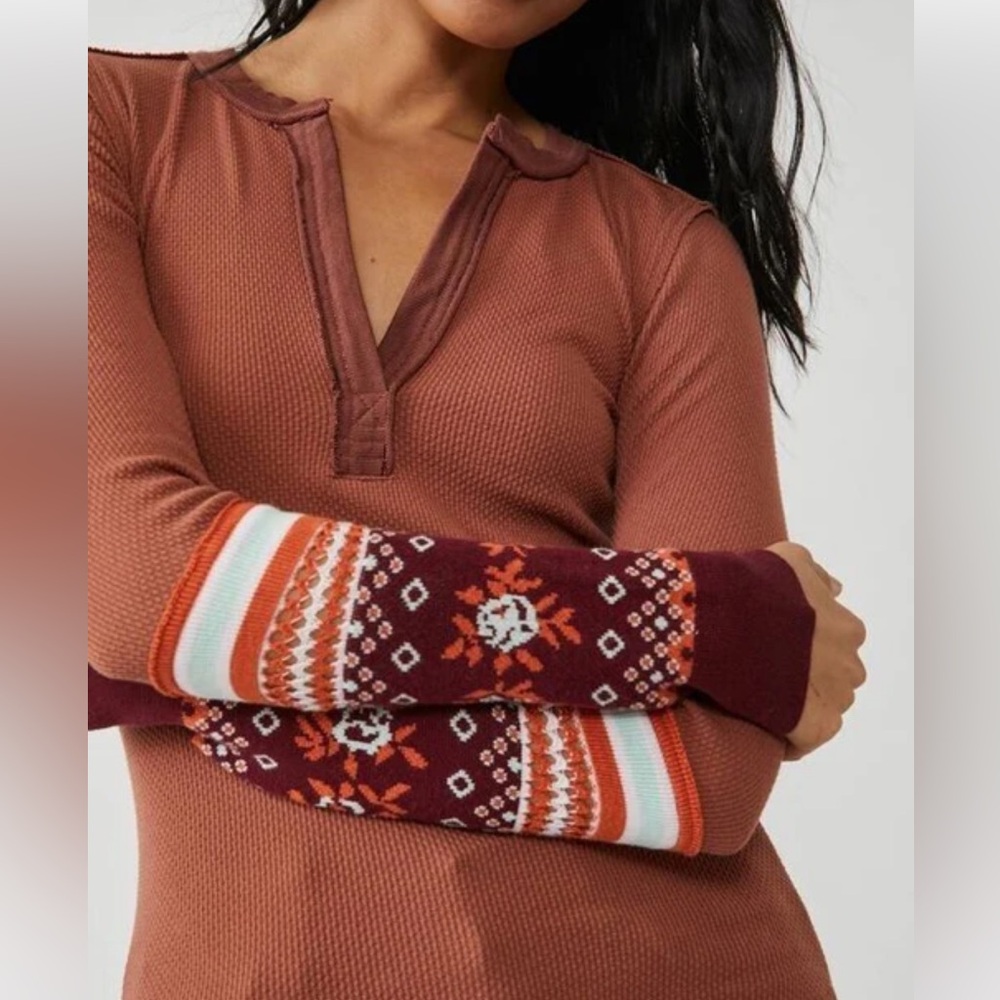 Free People Mikah Notch Neck Top Thermal Fair Isle Sleeves Autumn Brown NWT - Picture 3 of 12